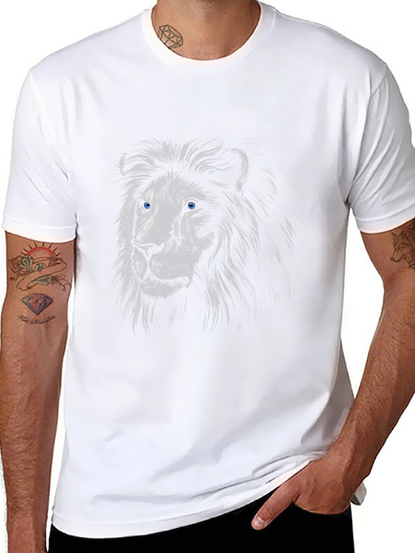 Lion Graphic Tee - Bold Animal Print