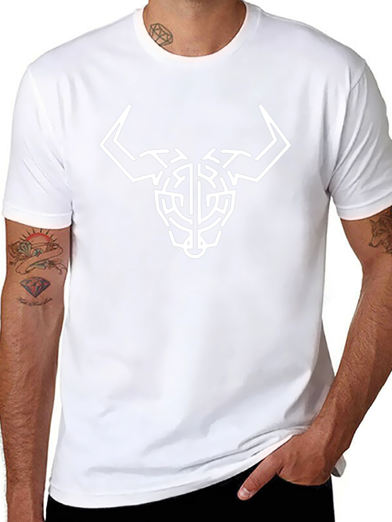 Geometric Bull Skull Graphic Tee - Black